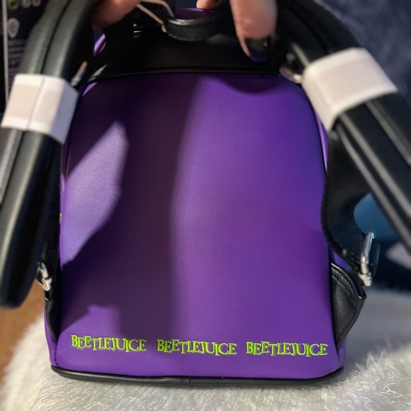 💚🖤NWT-Loungefly Beetlejuice Mini Backpack💚🖤 - Picture 9 of 10
